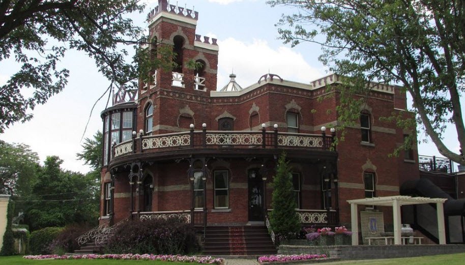 Château Saint-Antoine, Canada